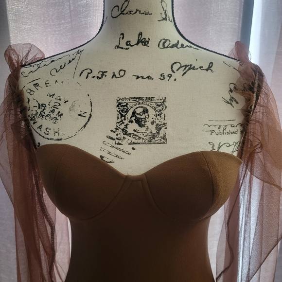 Mesh Bell Sleeve Bodycon Dress - Picture 4 of 5